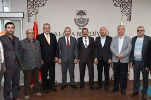 YALOVA ANADOLU DERNEKLER FEDARASYONU OLARAK DERNEK BAŞKANLARIMIZLA BERABER YALOVA BELEDİYE BAŞKANIMIZ SN. MUSTAFA TUTUK'U ZİYARET ETTİK. KIYMETLİ BAŞKANIMIZA YAKIN İLGİ VE ALAKASINDAN DOLAYI TEŞEKKÜR EDİYORUZ.